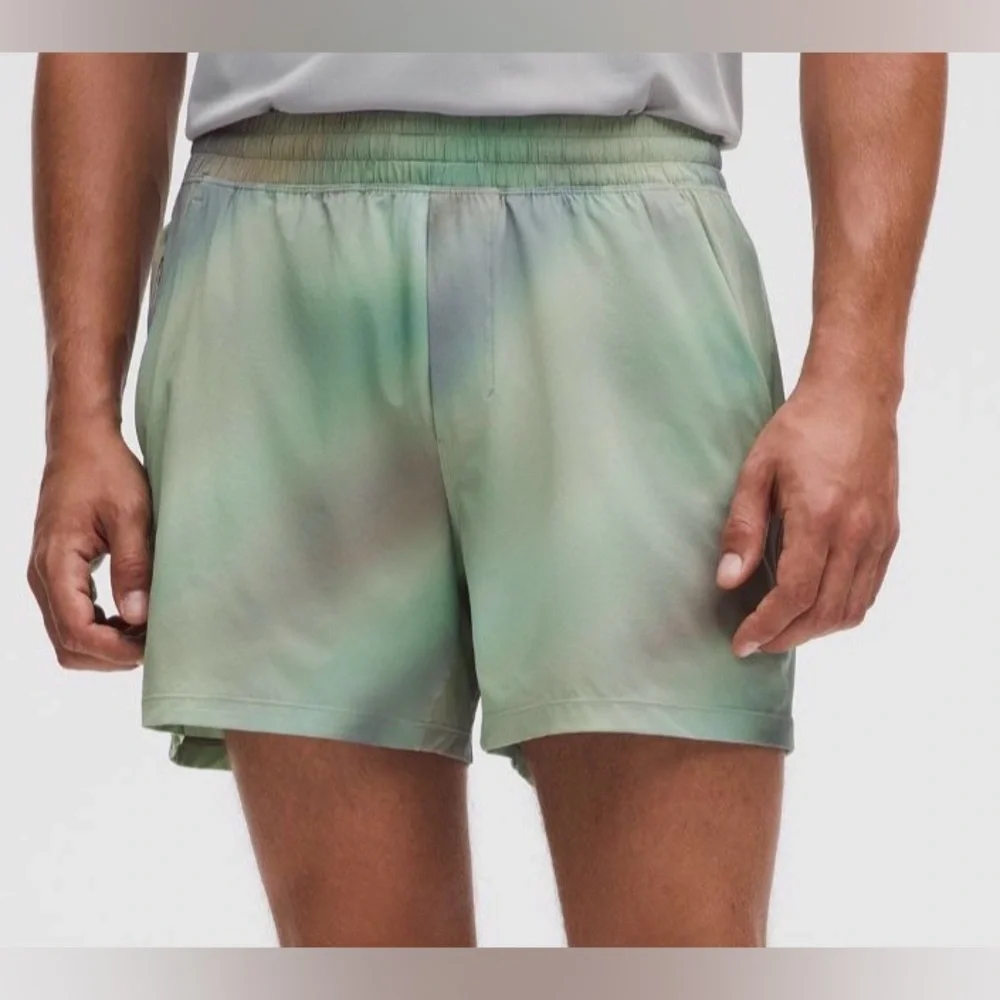 Lululemon Athletica Men's Pace Breaker Shorts 5” - NWT!